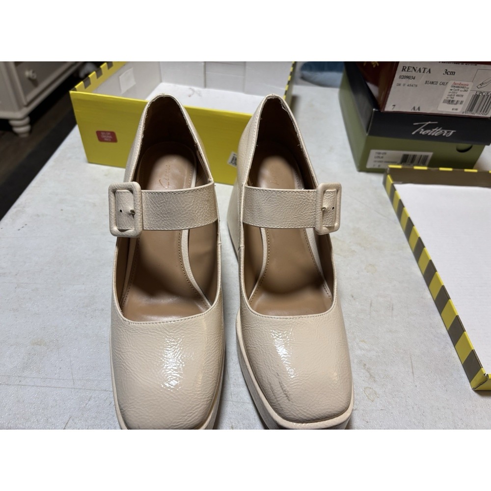 Circus NY Women's Khiara Vanilla Patent Leather Heeled Mary Janes Size 9.5‎